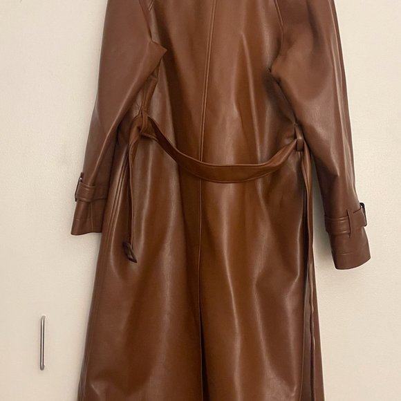 Aritzia Didion Trench in Cognac - Picture 3 of 4